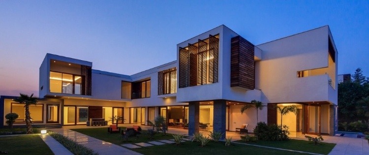 South Court Villa by DADA Partners