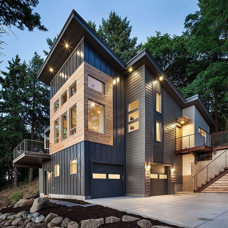 Hilltop House by Jordan Iverson Signature Homes