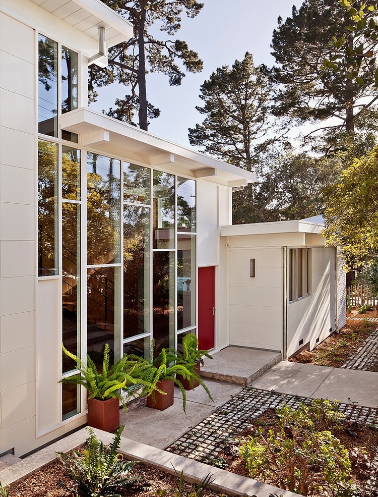 Carmel Mid-Century Residence by Studio Schicketanz