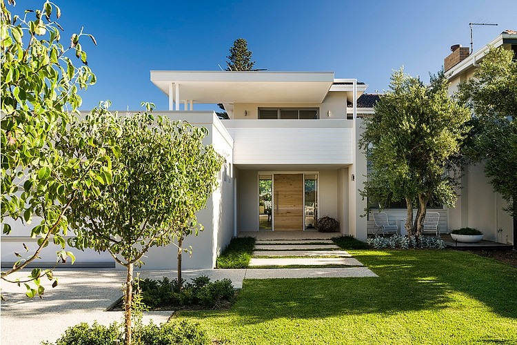 Ozone Residence by Swell Homes