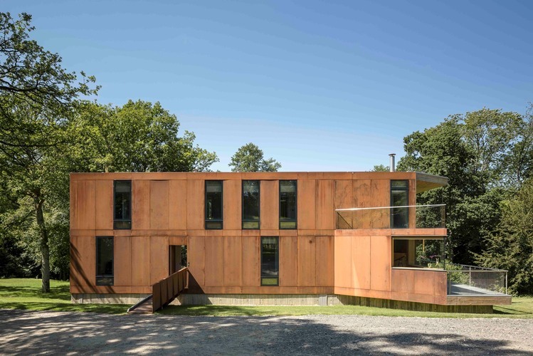 Red Bridge House by Smerin Architects