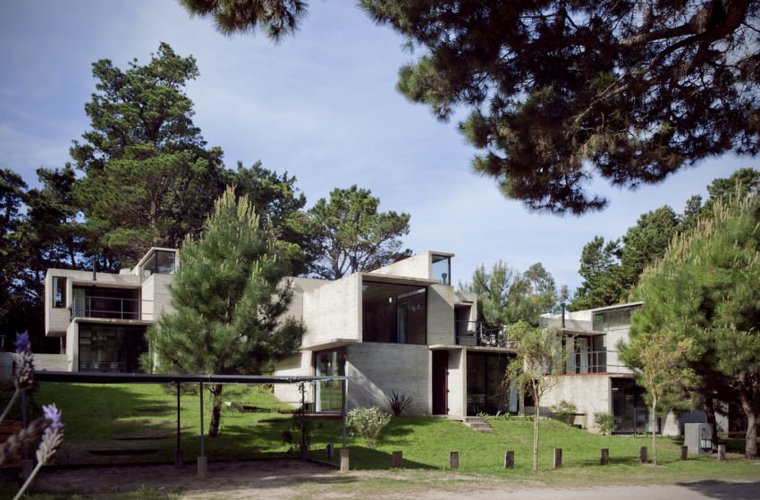 V + D Set by BAK arquitectos