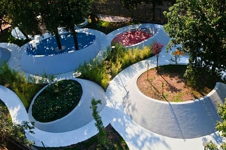 Sensational Garden Project by Nabito Architects - 2