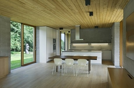 Modern Weekend House in Bus, Czech Republic - 3