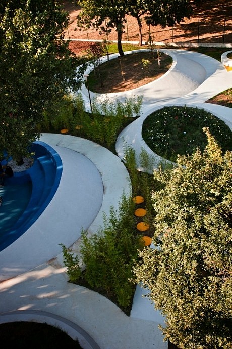 Sensational Garden Project by Nabito Architects - 5