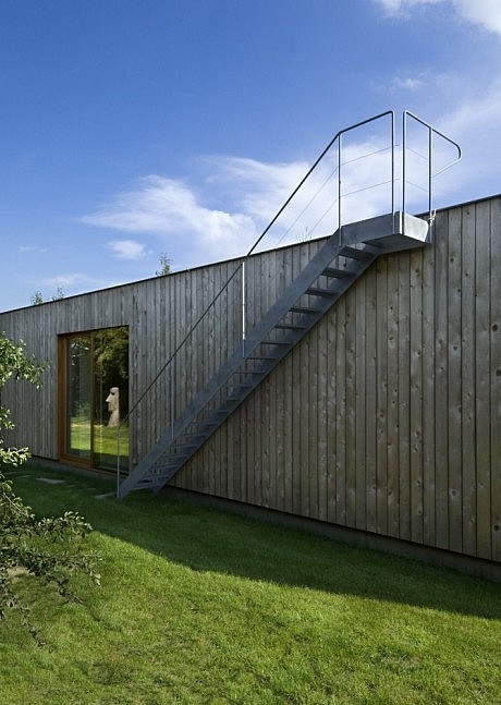 Modern Weekend House in Bus, Czech Republic - 6