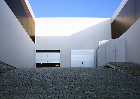 Brilliant Aatrial House by KWK PROMES - 7