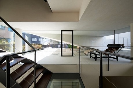 N House by Takato Tamagami - 10
