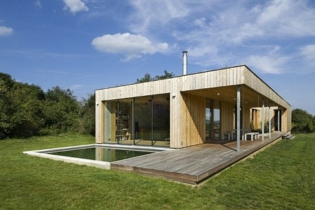 Modern Weekend House in Bus, Czech Republic - 19