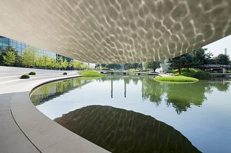 Cool Porsche Pavilion by HENN Architects - 6
