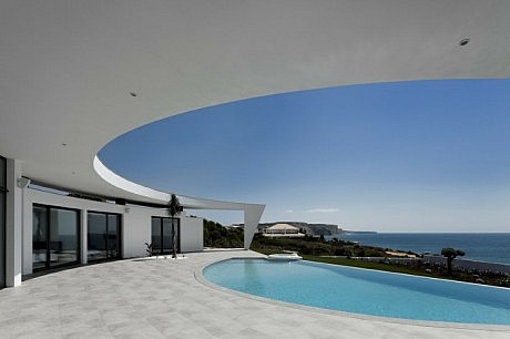 The Colunata House by Mario Martins - 9