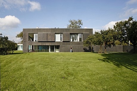 The Safe House by KWK Promes - 6