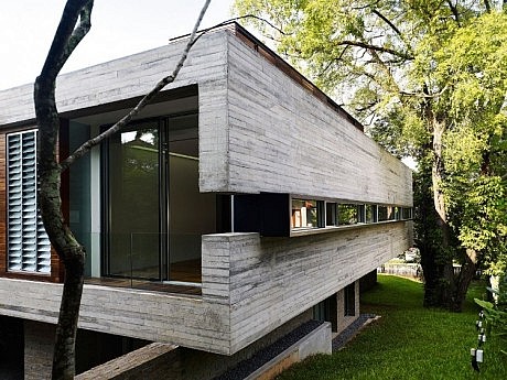 JKC1 House by ONG&ONG - 8