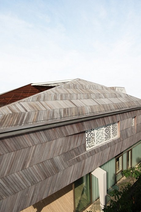 Stereoscopic House by Pencil Office - 9