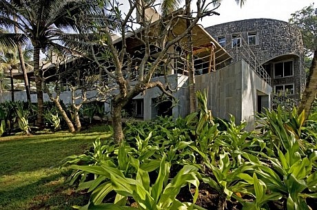 House by the Sea in Maharashtra - 2
