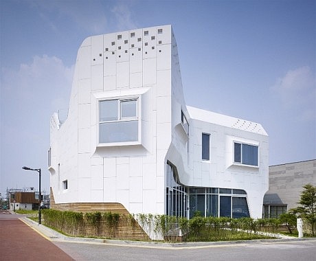 Pankyo House by Office 53427 - 2