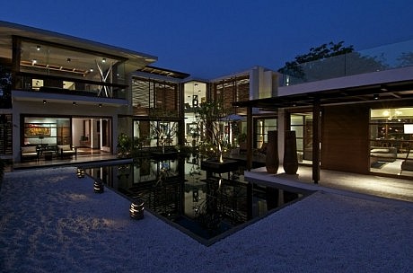 Courtyard House by Hiren Patel Architects - 3