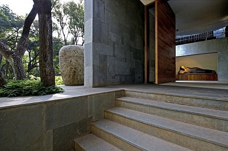 House by the Sea in Maharashtra - 6