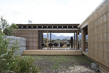 Stylish Beach Shelter by Herbst Architects - 9