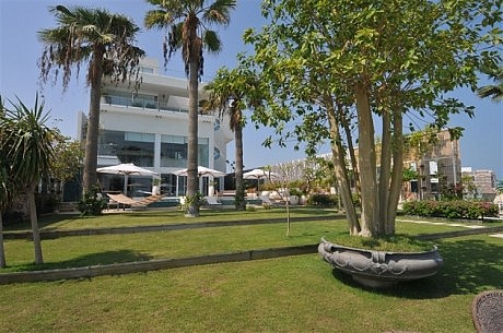 Beach Villa in Bahrein - 6