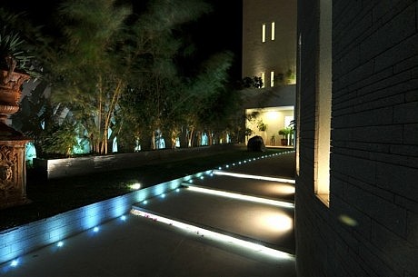 Beach Villa in Bahrein - 9