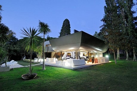B&N House by A-cero - 2