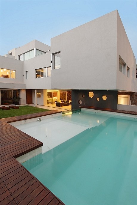 Devoto House by Andrés Remy Arquitectos - 4