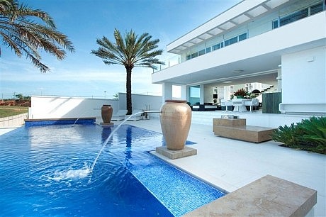 The NJ Residence by Pupogaspar Arquitetura - 7