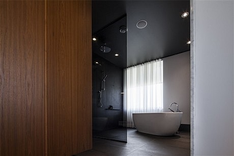 Résidence Nguyen by Atelier Moderno - 11