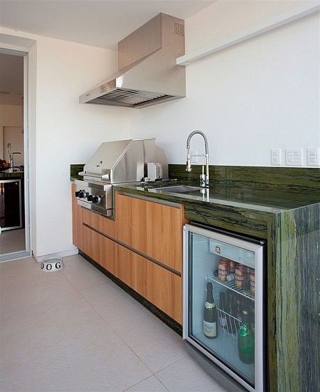 The NJ Residence by Pupogaspar Arquitetura - 13
