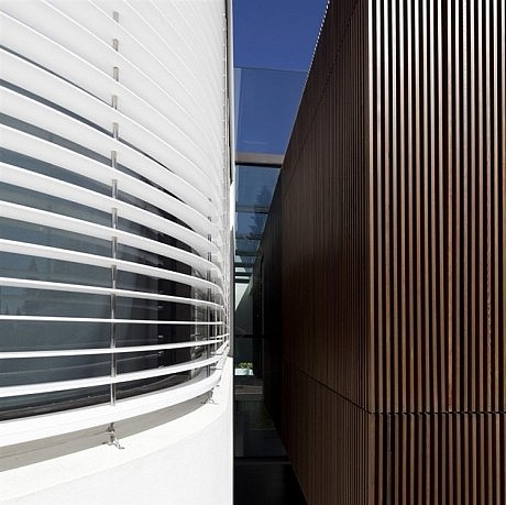 Z House in Sydney - 3
