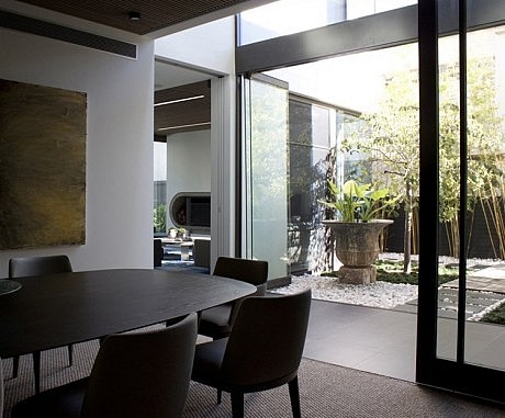 Z House in Sydney - 5