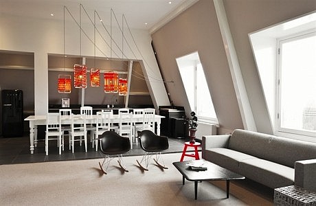 Uxus HQ by Uxus Design - 6