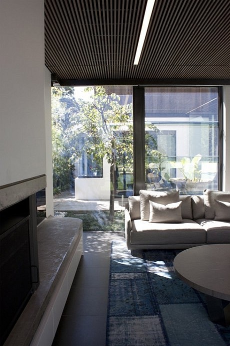 Z House in Sydney - 7