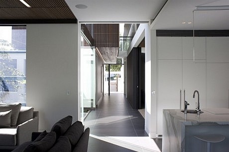 Z House in Sydney - 8