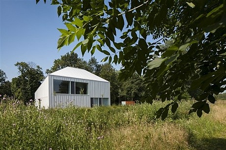 VMVK House by dmvA Architects - 2