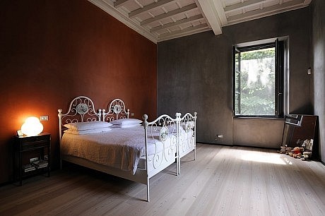Montonate House Interior