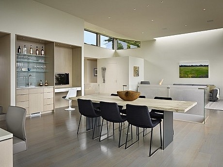 Hillside Modern by DeForest Architects