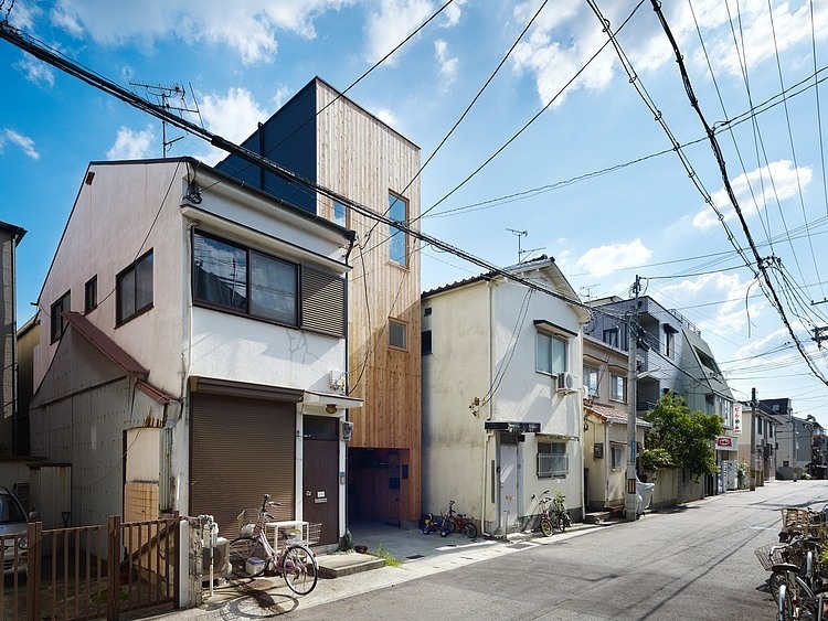 House in Nada by Fujiwaramuro Architects
