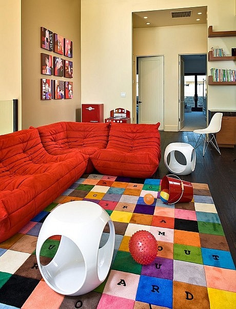 Contemporary House by KuDa Photography