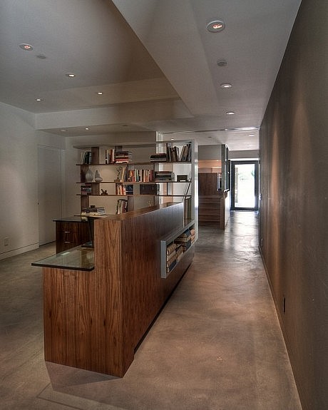 Santa Monica Residence by Chu+Gooding Architects