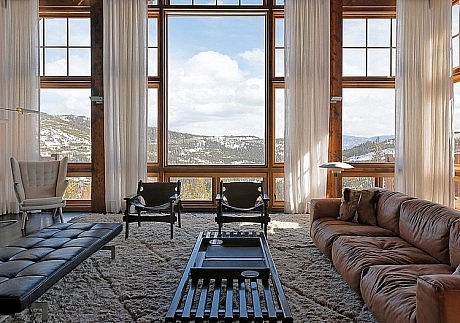 Montana Residence by D'apostrophe Design