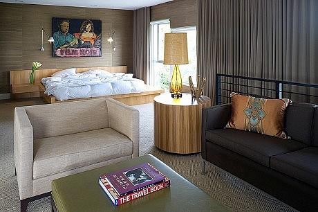 Warm Modern Home by Kenneth Brown Design