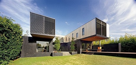 Armandale House by Jackson Clements Burrows
