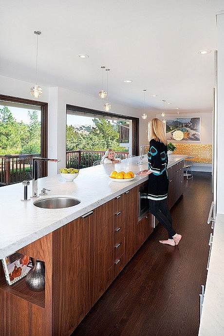 Moraga Residence by Jennifer Weiss Architecture