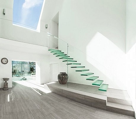 The Glass House by AR Design Studio