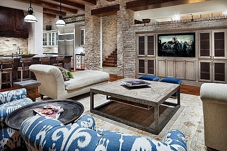Classy Hill Country Residence by Jauregui Architecture