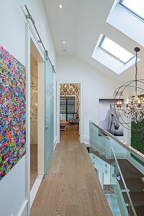 1095 Royal York Residence by R. H. Carter Architects