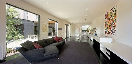 Armandale House by Jackson Clements Burrows