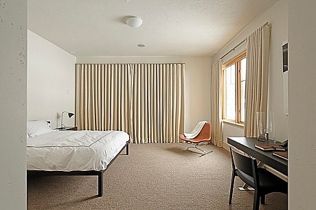 Montana Residence by D'apostrophe Design